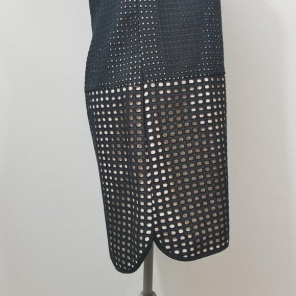 Read description- Crew Triple Eyelet Shift Dress in Black Sz XS - Picture 7 of 8